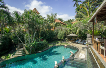 bali - villa sonia_pool_02