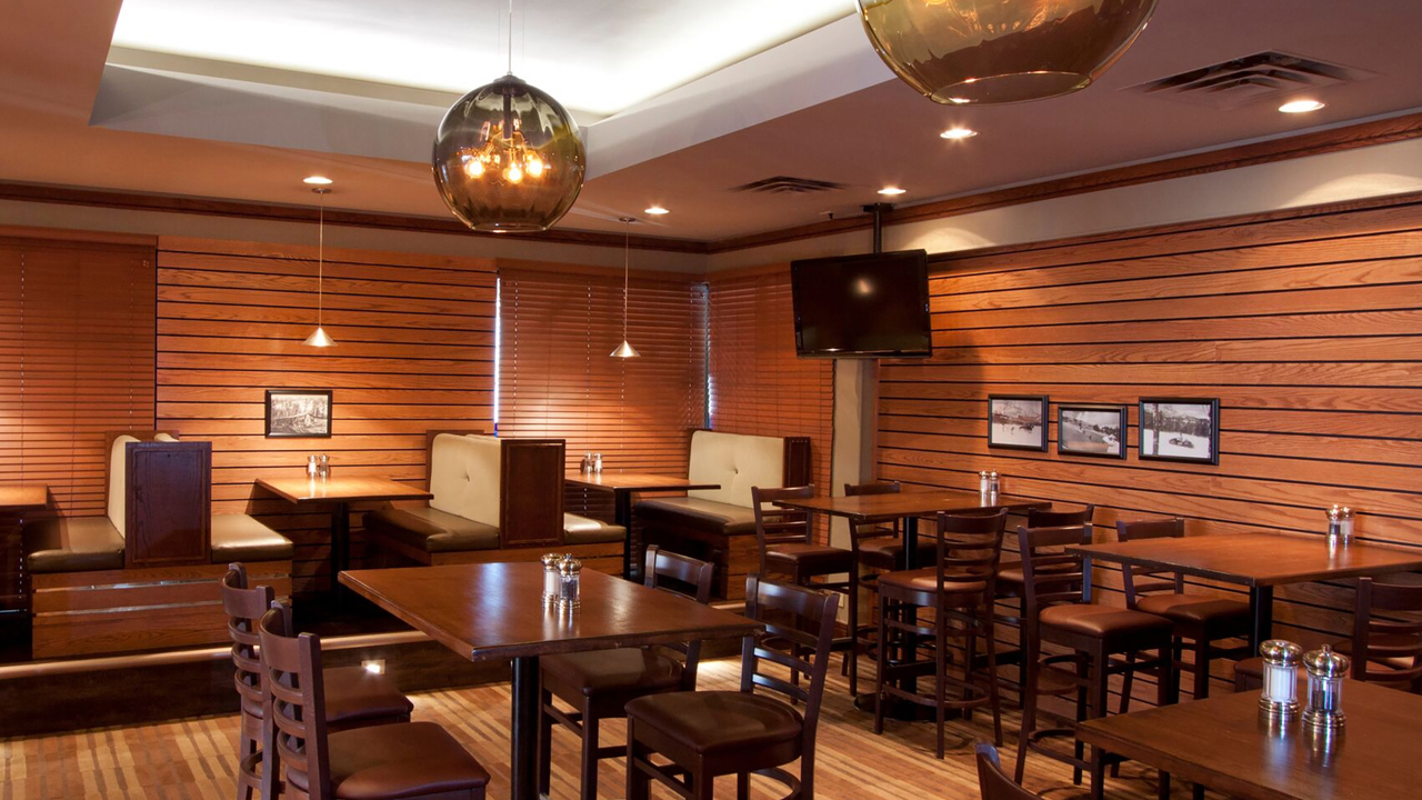 canada - jasper - jespers_inn suites_restauranter_02 copy