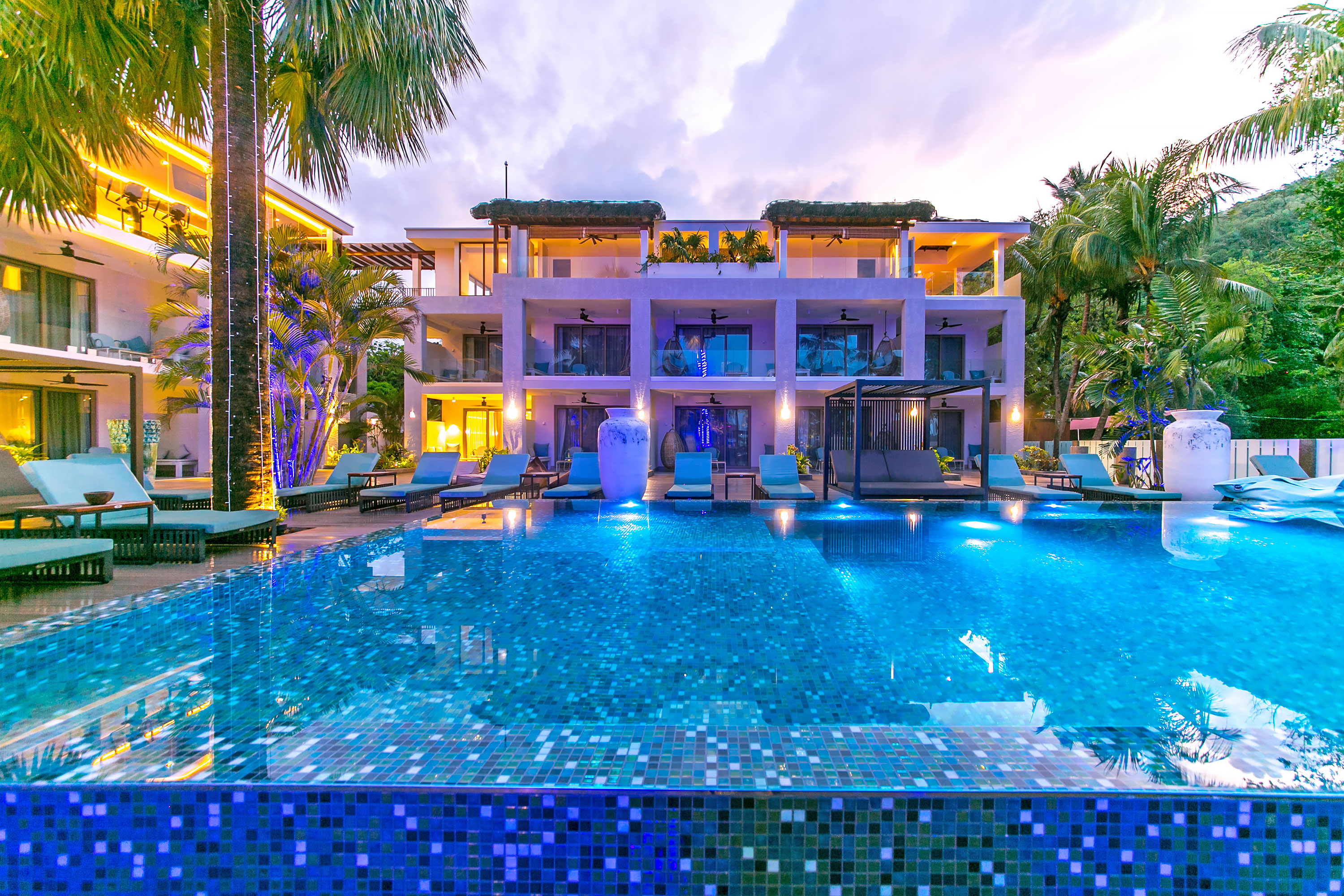 Ocean Wing Deluxe Rooms Complex