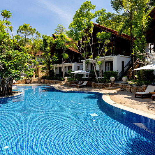 Pool 04