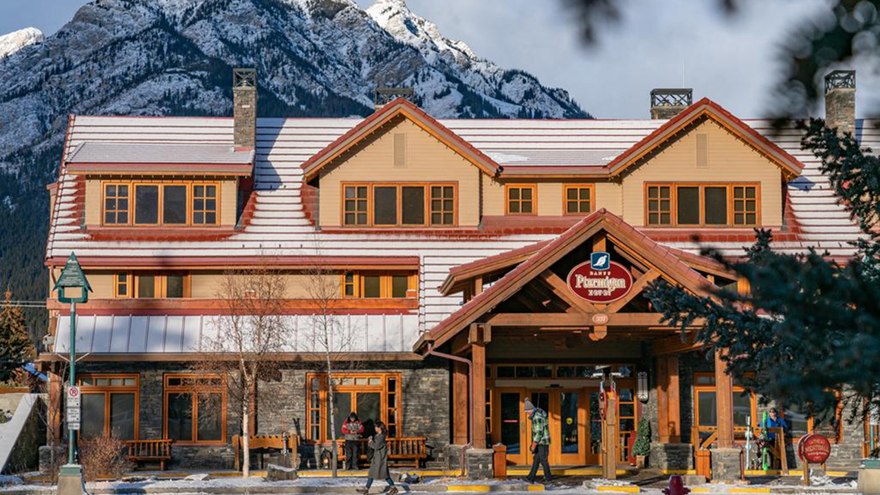 canada - banff - banff ptarmigan inn_02