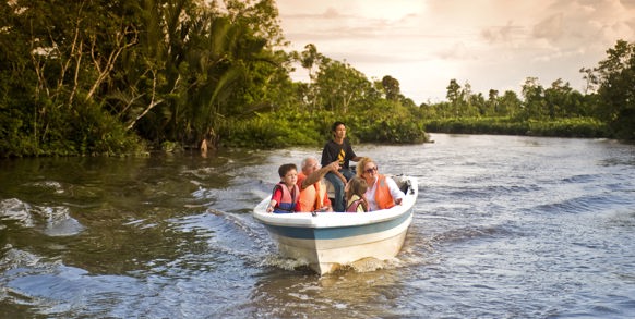 malaysia/borneo - borneo_sabah_familie_flod cruise_01