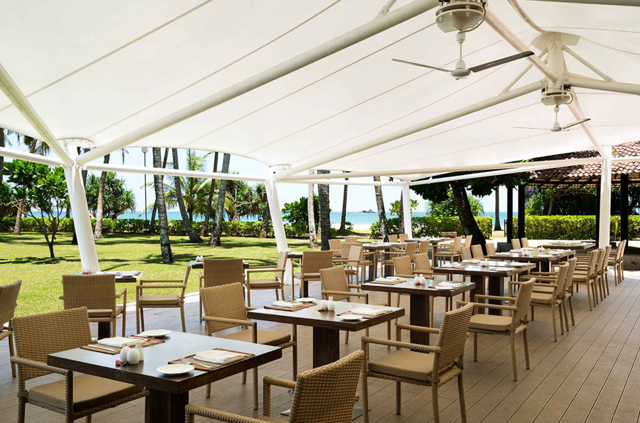 sri lanka - avani bentota resort spa_restaurant_01
