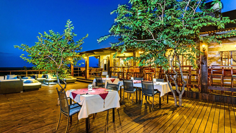 Etosha Safari Lodge terrasse_02