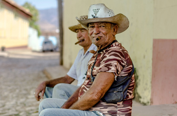 cuba - cuba_befolkning_mand_cigar_02