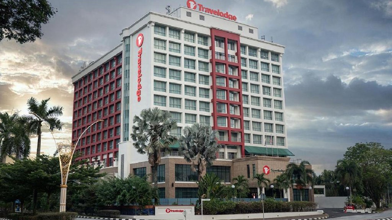 Travelodge Ipoh Facadel 1