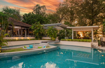 thailand - dewa resort phuket_swimmingpool_night_02