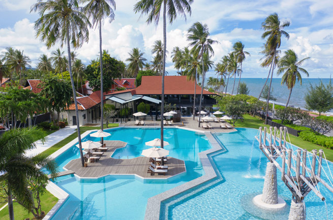 Wyndham Main Pool
