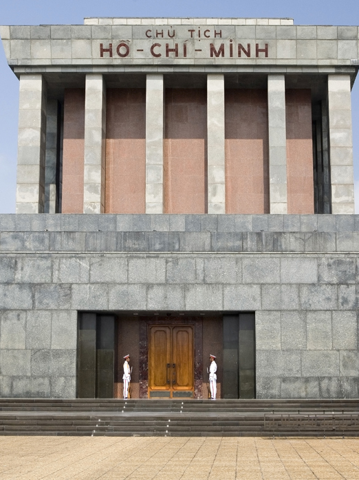 Vietnam - hanoi_ho chi minh_mausoleum_08