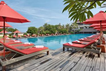 bali - gili-øerne - ombak sunset_pool_03