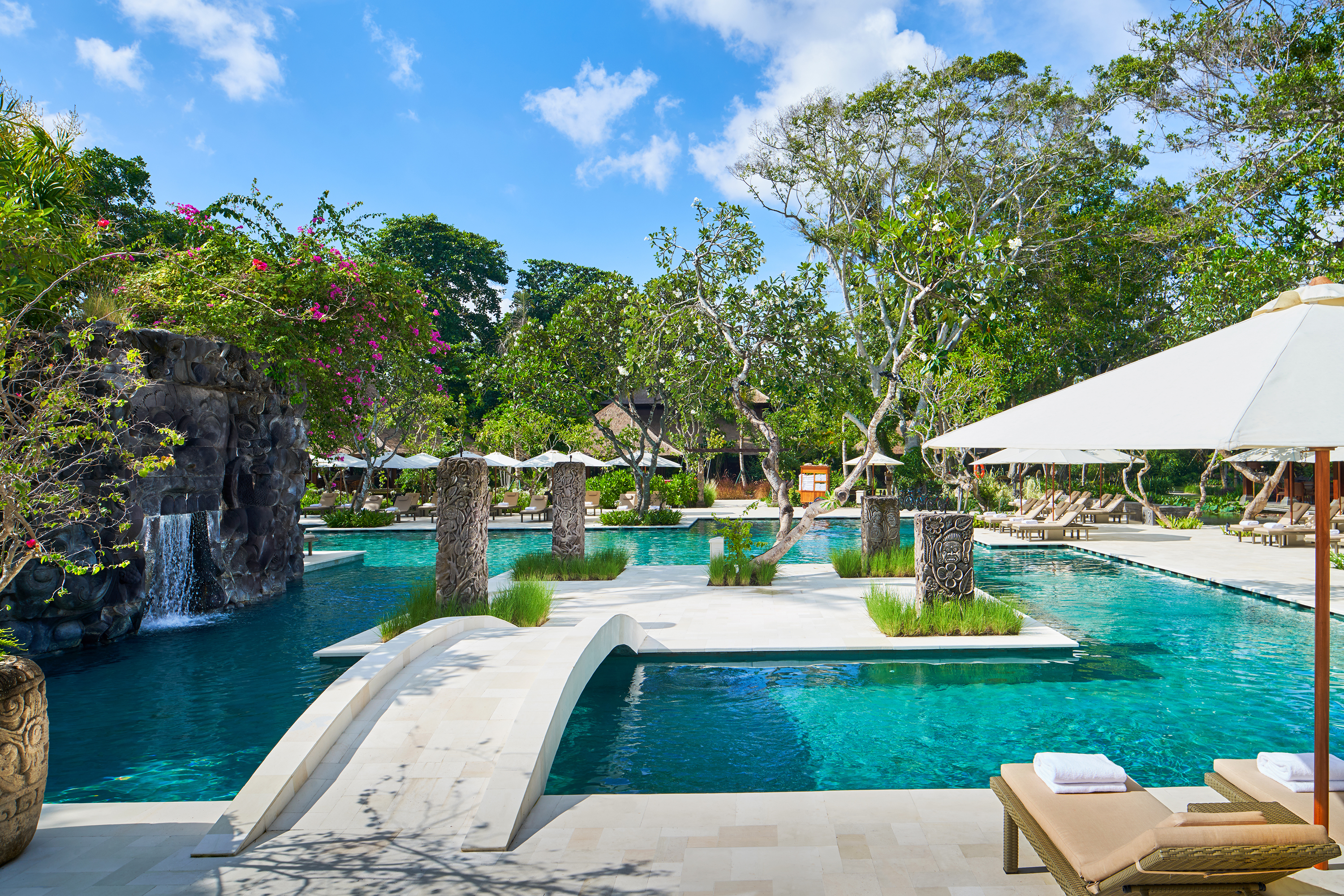 bali - sanur - Hyatt regency_swimming pool_slider_01