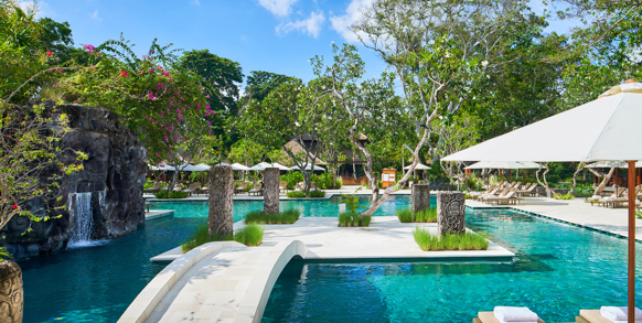 bali - sanur - Hyatt regency_swimming pool_slider_01