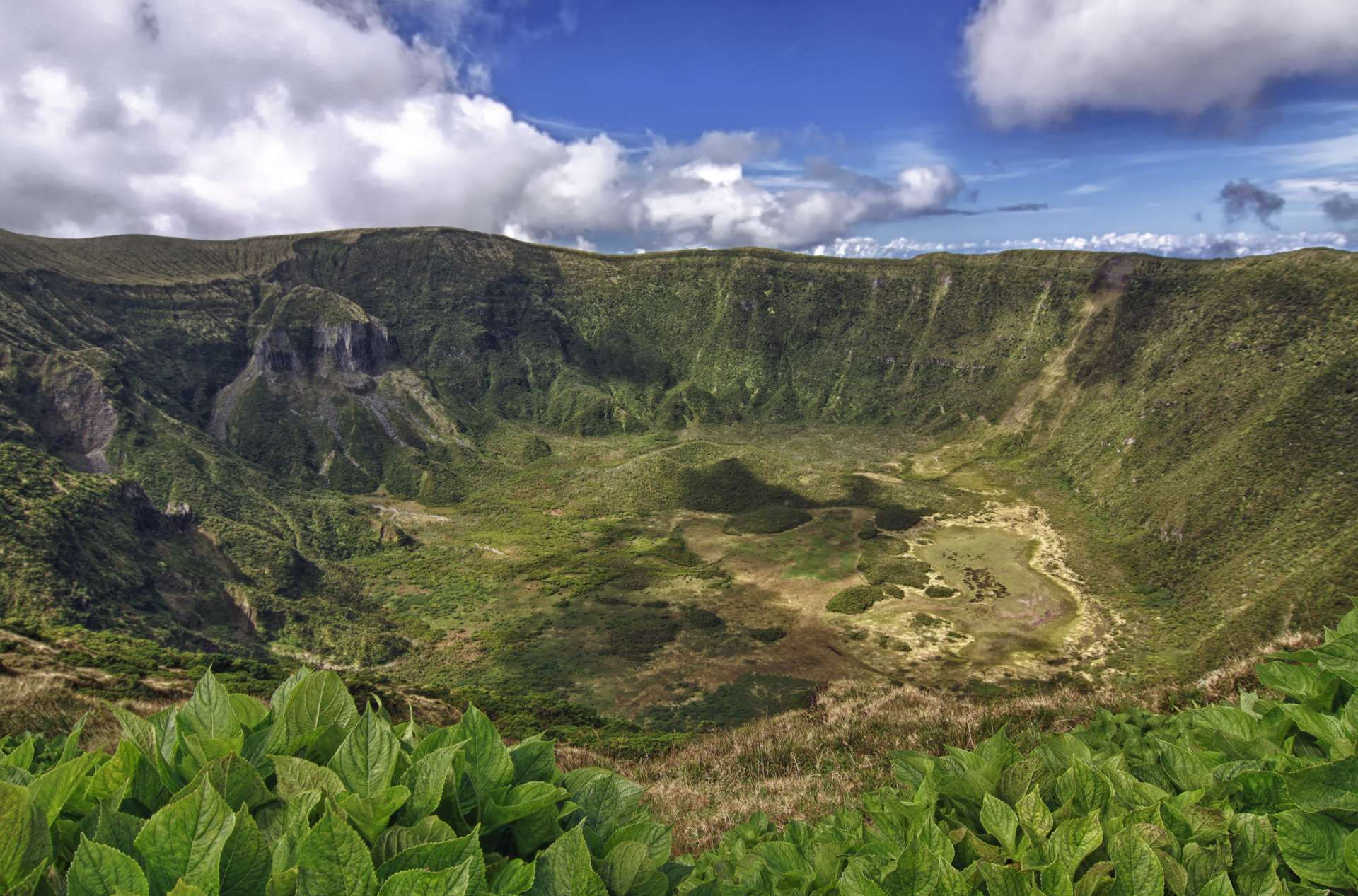 faial_vulkan krater_03