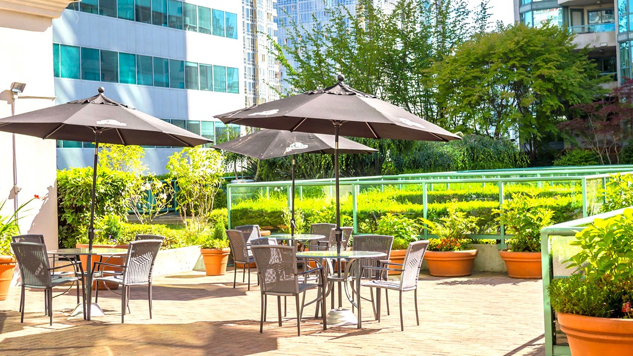 Rosedale On Robson Suite Hotel Have 01