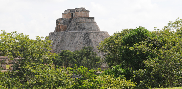 mexico - yucatan_uxmal_tempel_06