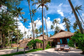 Tinkerbell Resort Beach Front Villa 01