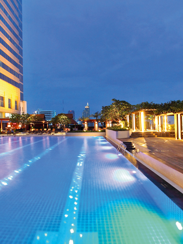 thailand - pathumwan princess_pool nat_02