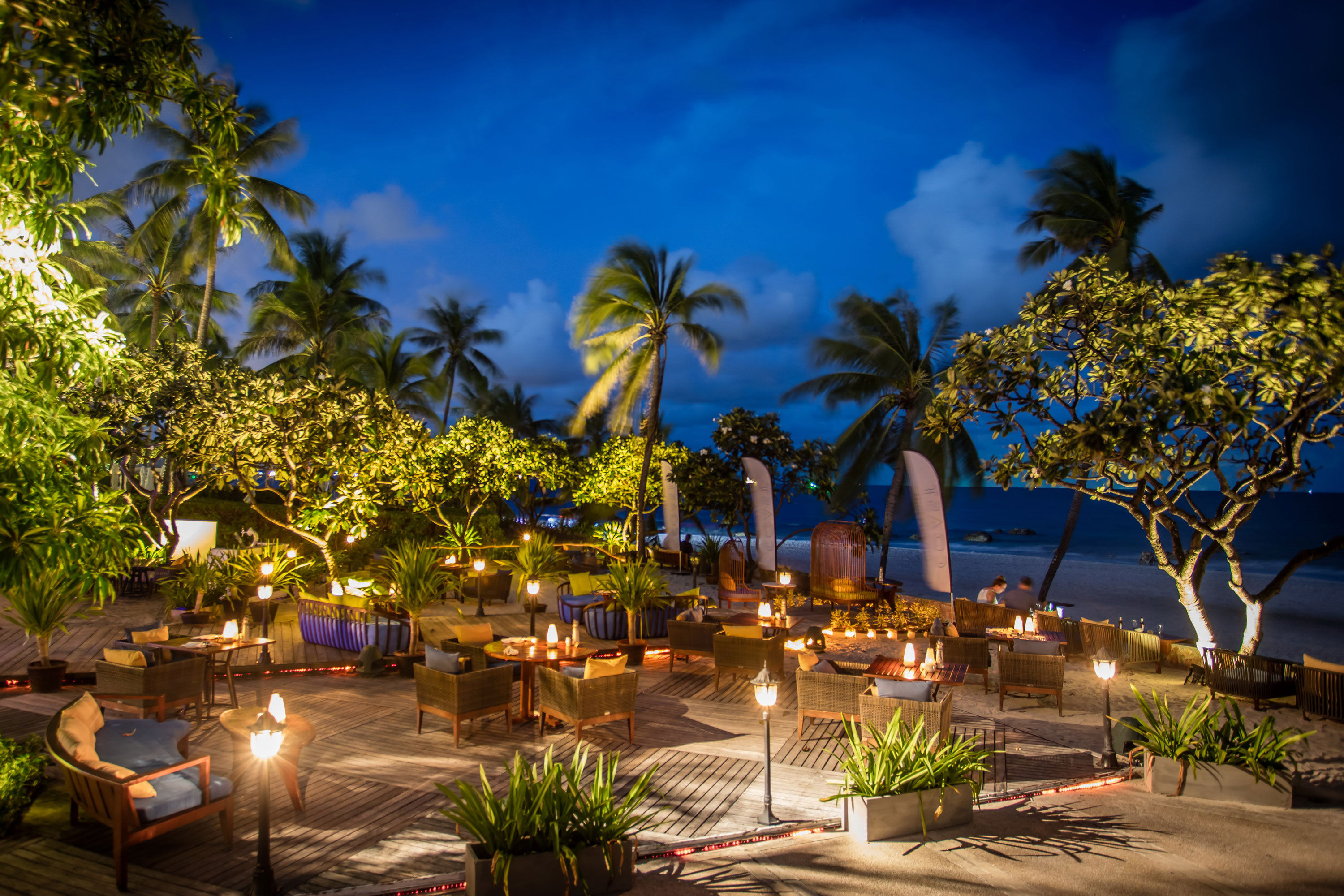 Chbr Coast Beach Club And Bistro 28