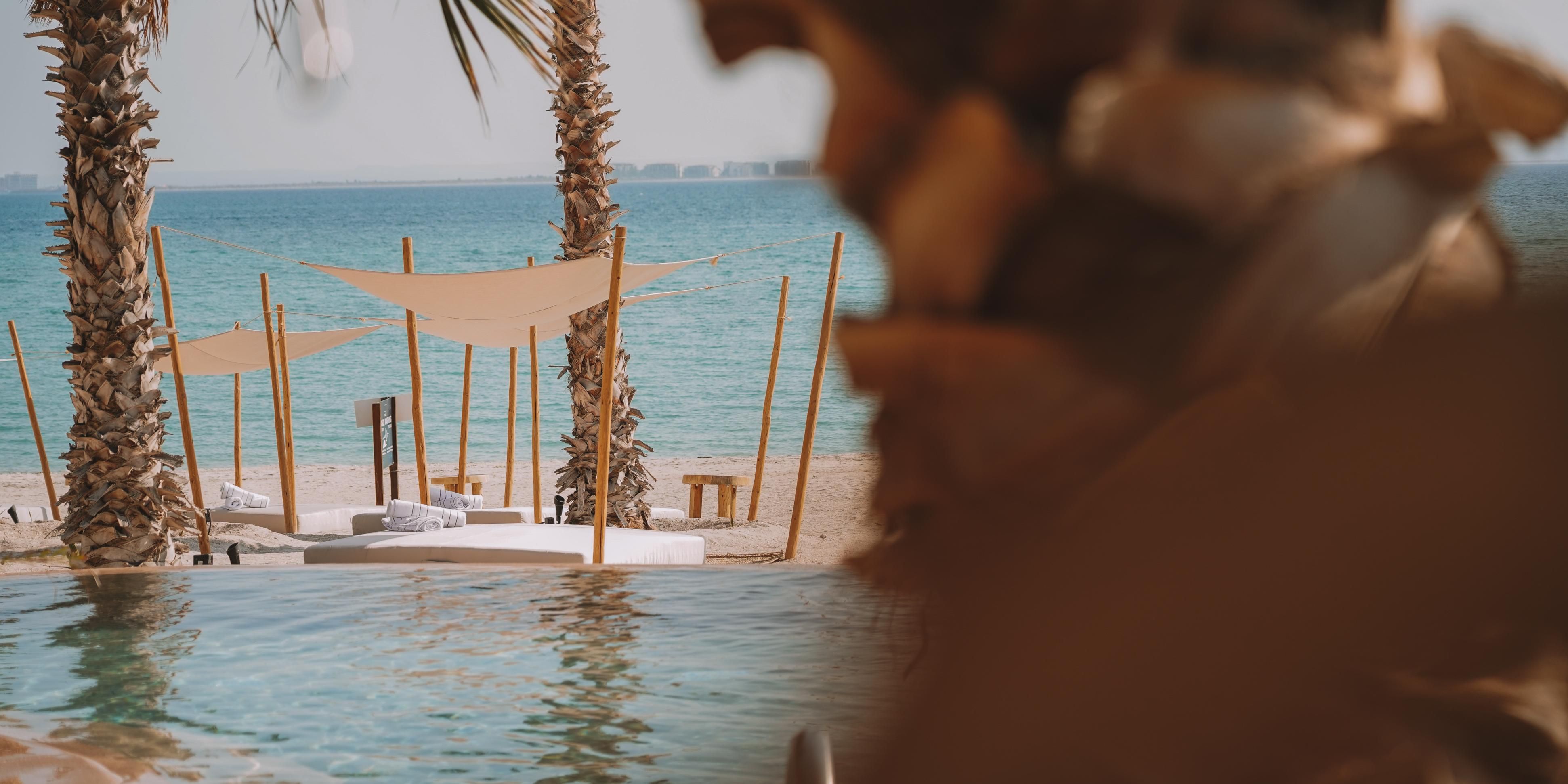 Hotel Indigo Strand Pool Og Udsigt