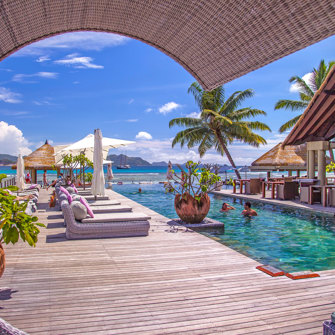Masonstravel Ledomaineorangerie Pool Decking