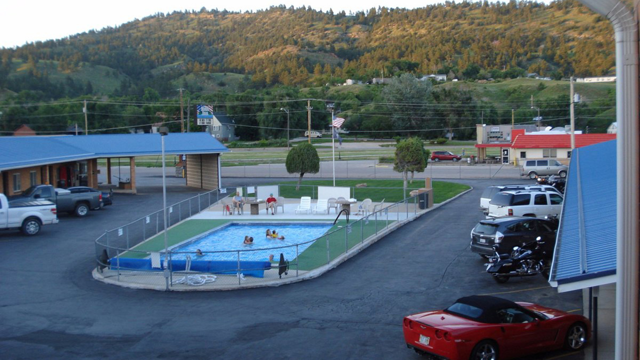 Hot Springs Hill Inn USA SD Pool 02