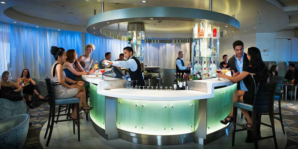 celebrity millenium_bar_01