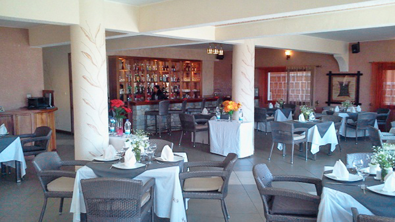 le royal palace_restaurant_01