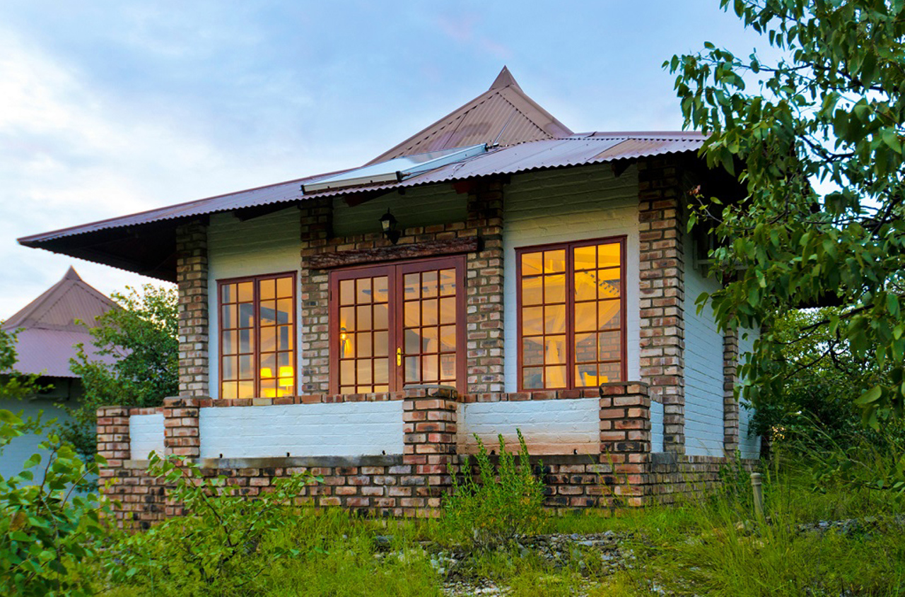 Etosha Safari Lodge bungalow_02