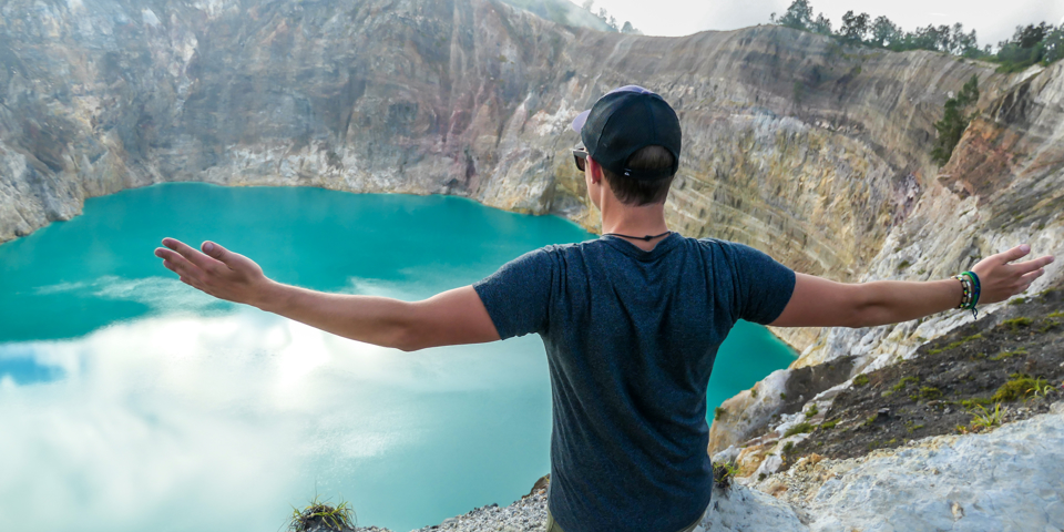 bali - flores_kelimutu