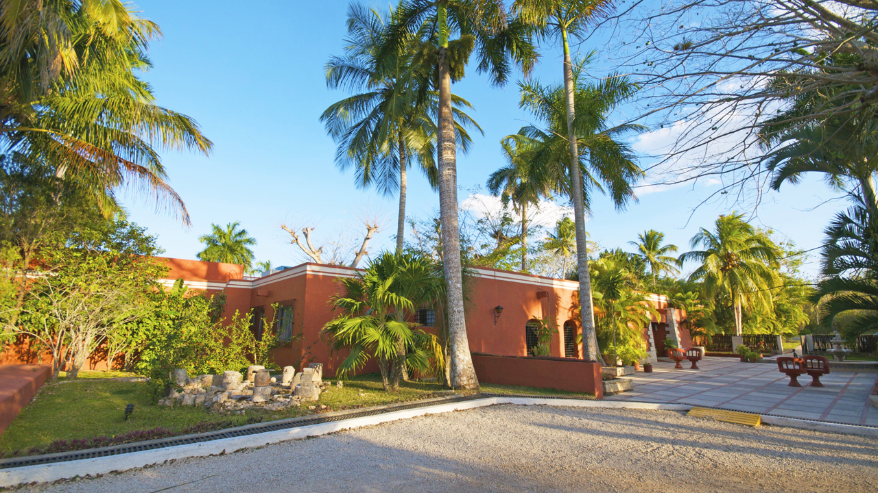 mexico - chichen itza - villas arqueologicas chichen itza_udenfor_04