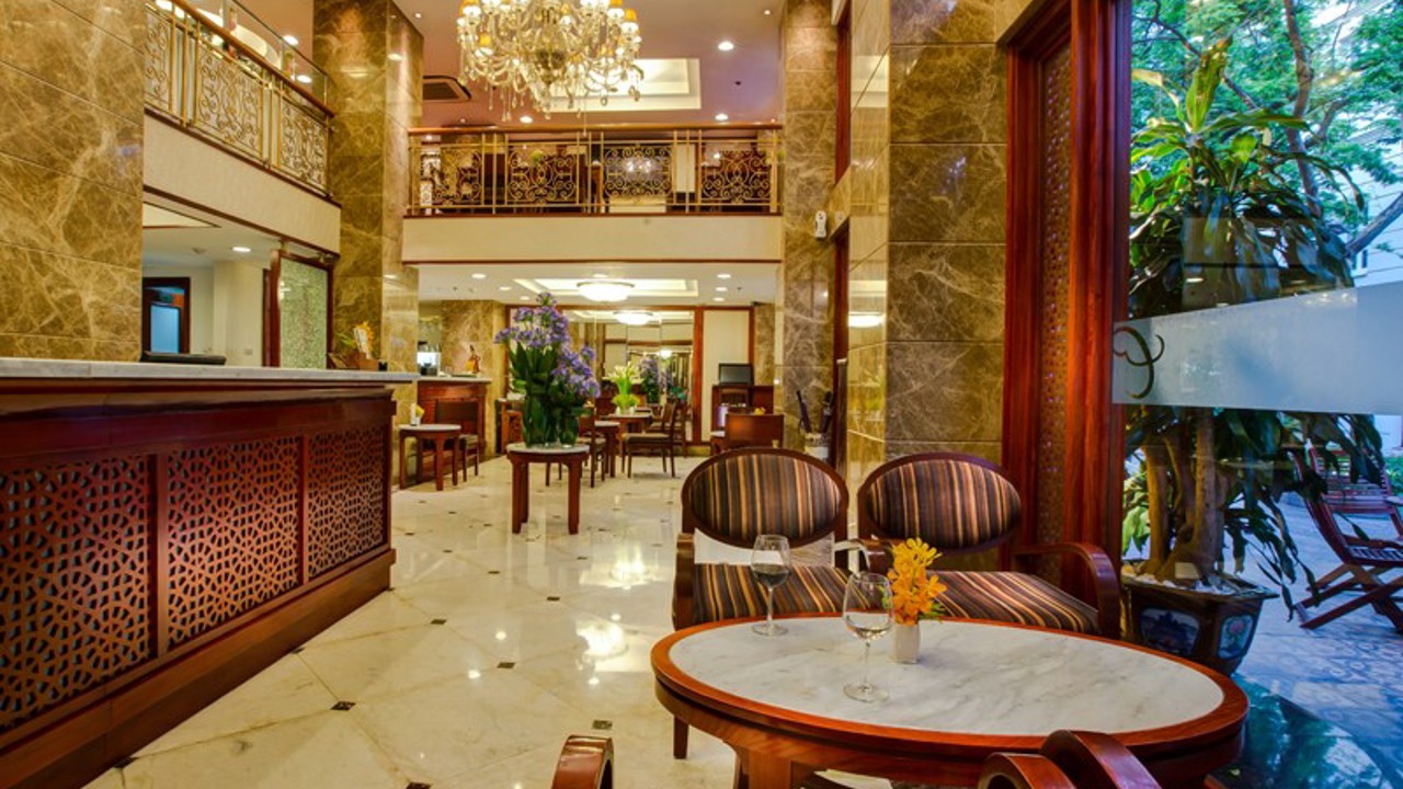 Conifer Boutique Hotel Lobby