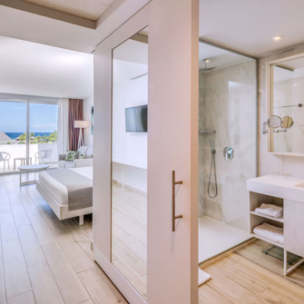 Deluxe Room Sea View