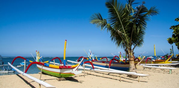 Den smukke strand i Sanur