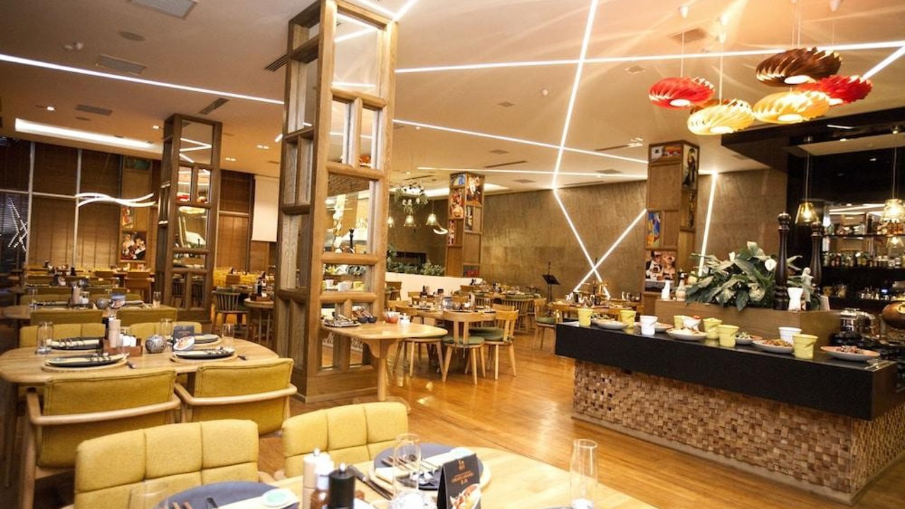 Auroom Hotel Restaurant 1