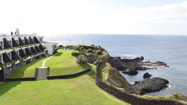 Caloura Hotel_drone picture_01