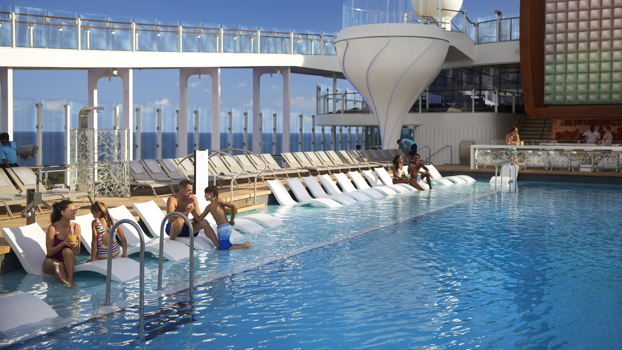 celebrity edge_pool_01