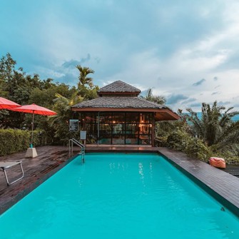 Pool Khao Sok Boutique Camp