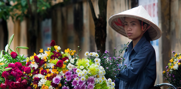 Vietnam - hanoi_blomsterpige_01