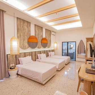 Room Interior 3 Beds