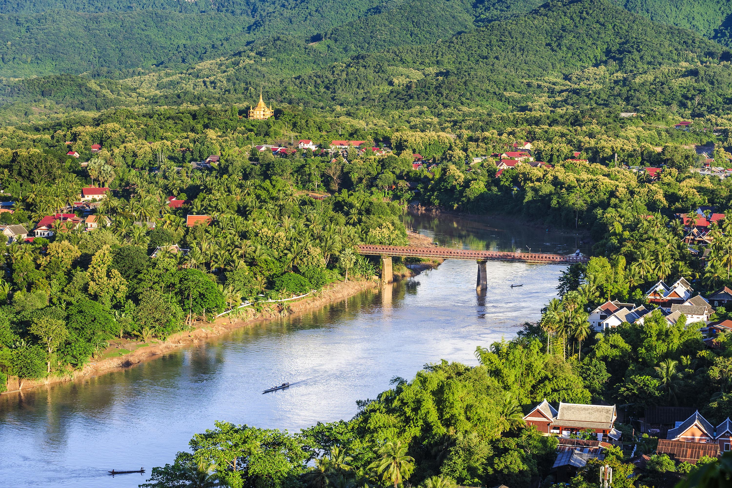 laos - luang prabang_nam khan river_01