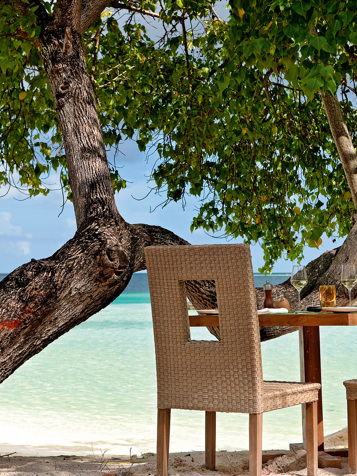 moofushi maldives manta restaurant 1