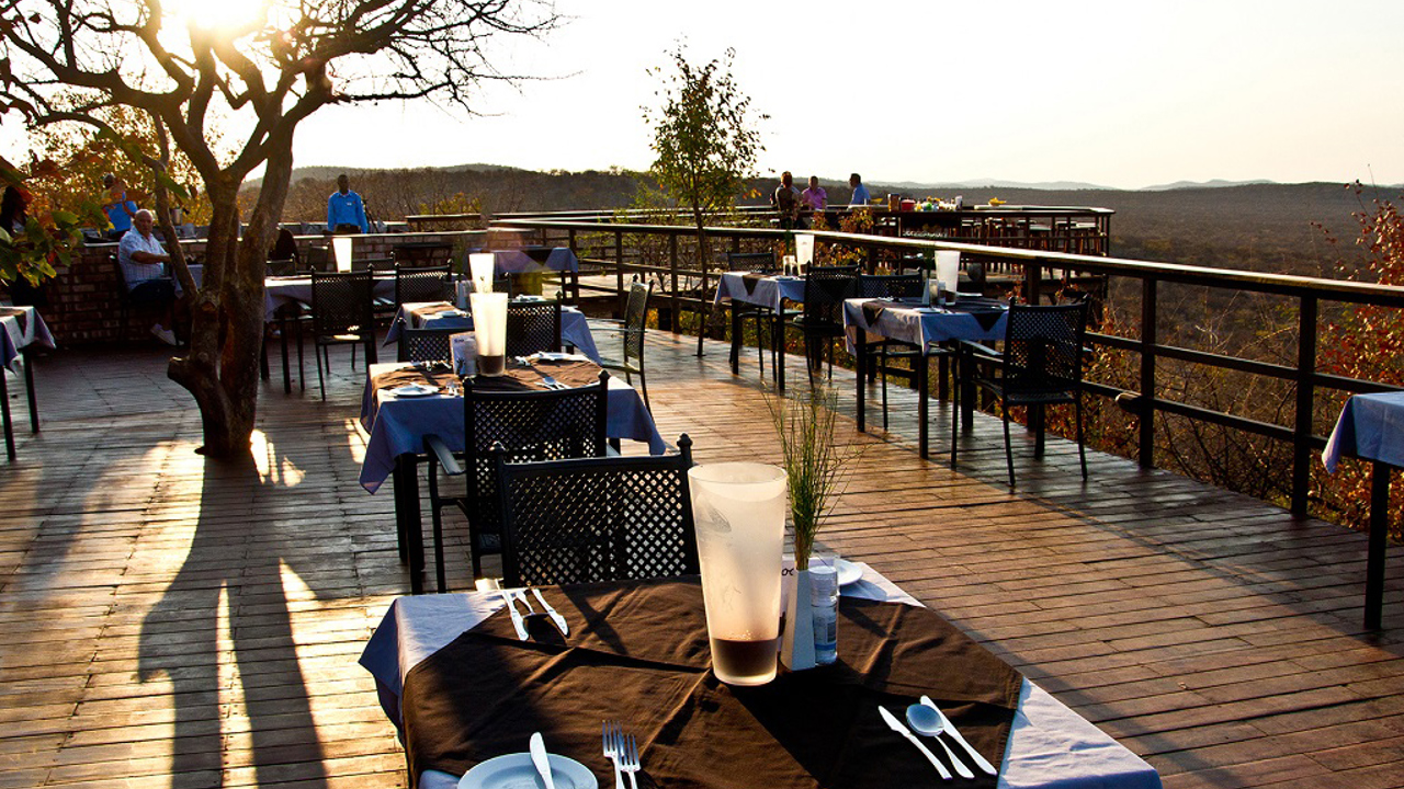 Etosha Safari Lodge terrasse_01