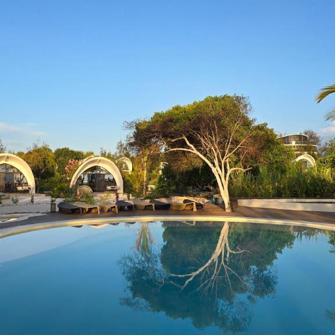Zanziblue Waves Hotel Pool