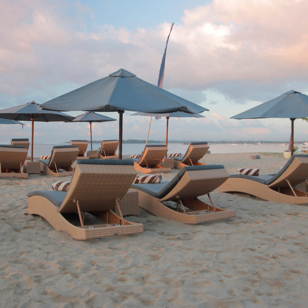 bali - sanur - akana boutique hotel_strand_02