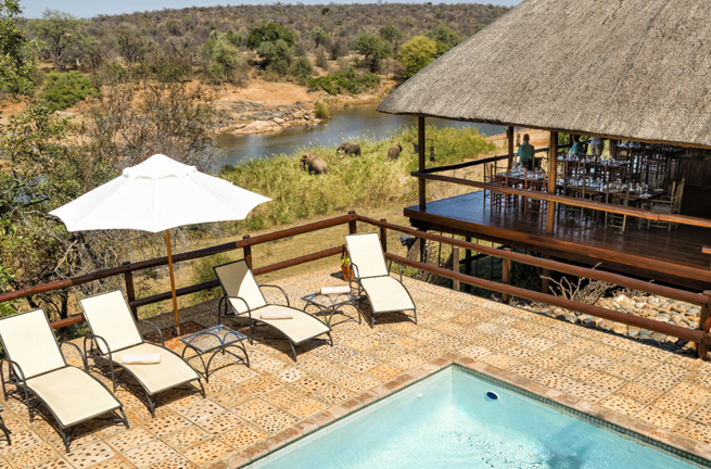 Nyati Safari Lodge 15