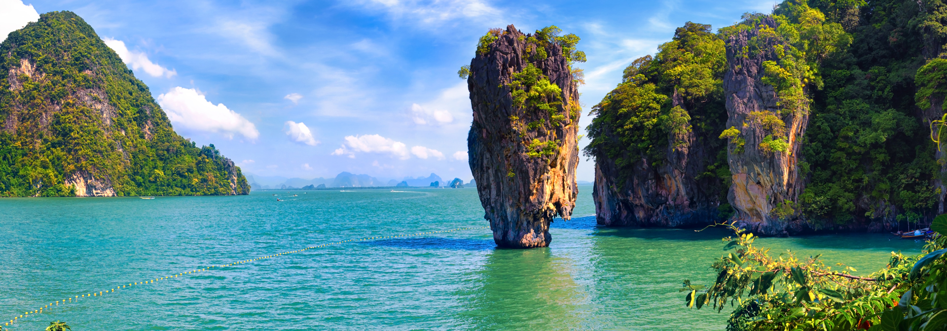 Kalkstensklipper I Phang Na Bugten