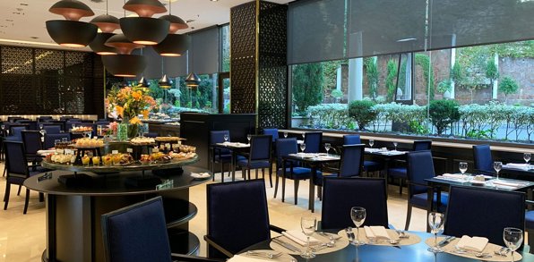 Emperador Hotel Buenos Aires Agentina Maximus Restaurant