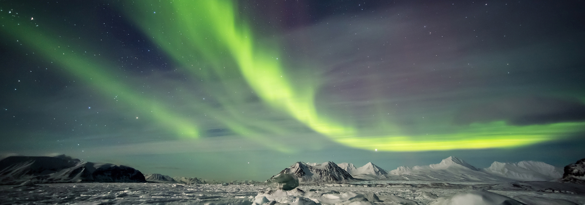 Nordlys_ukendt fjord_01
