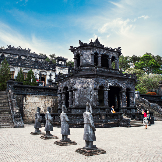 Vietnam - hue_khai dinh_kongegrav_02