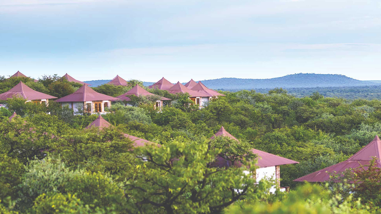 Etosha Safari Lodge facade_02
